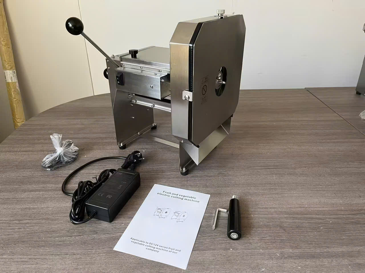 Máy thái rau củ mini YC-250 thumbnail 1